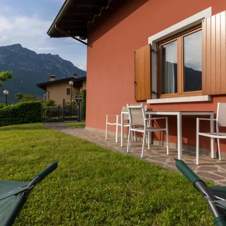 Casa Lucia 2 *
